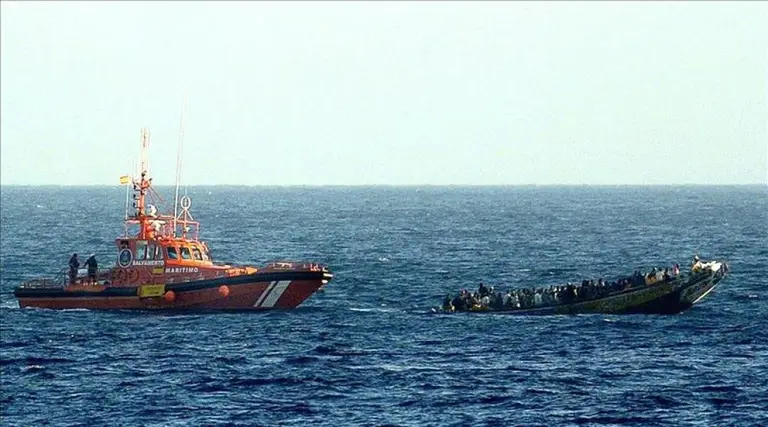 Imagen de archivo de un rescate de Salvamento Mar&iacute;timo en aguas canarias