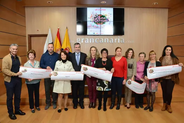 Entrega de las aportaciones a las ONG