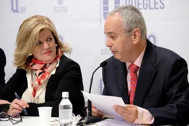 160225-mesa-redonda-en-Palacete-Rodriguez-Quegles-sobre-Historia-del-Carnaval-5