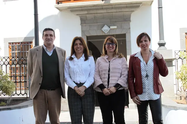 Vivienda_Grandes ciudades_Javier Doreste (LPGC), Carmen Hdez, Flora Marrero (La Laguna) y Carmen Delia Alberto (SCTF)_2016.04.12