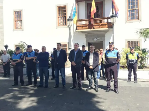 MINUTO DE SILENCIO_APOYO AL MUNICIPIO DE ARONA