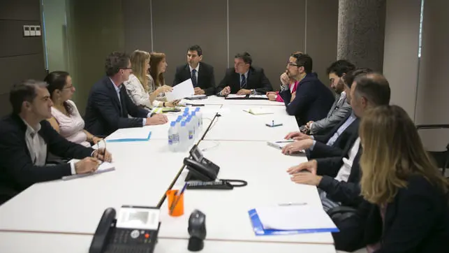 Reuni&oacute;n del Viceconsejero Adri&aacute;n Mendoza