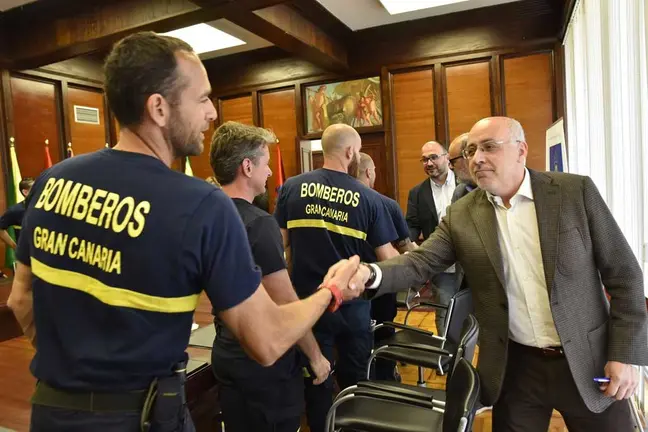 bomberos por Tenerife1