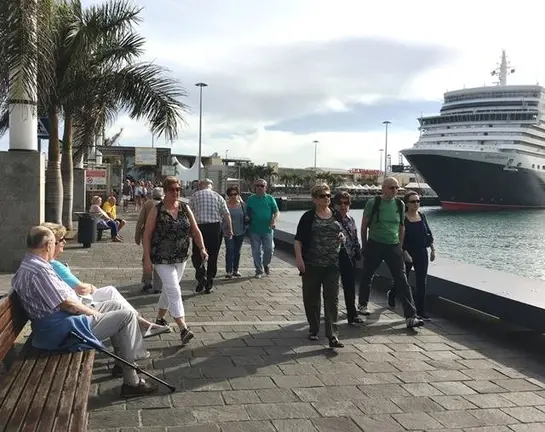 160920-Cruceristas-Queen-Elizabeth