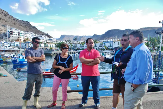 El director general de pesca, Orlando Umpi&eacute;rrez, visit&oacute; las cofrad&iacute;as de pescadores de Mog&aacute;n