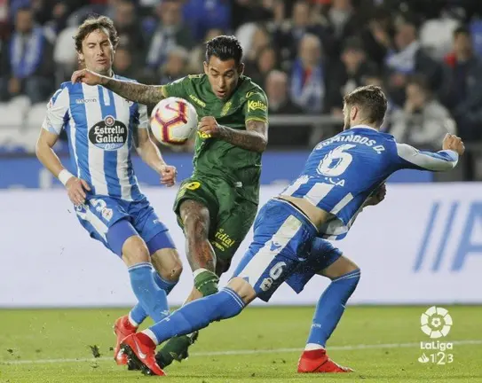 Araujo realiz&oacute; un buen partido, sin suerte de cara al gol