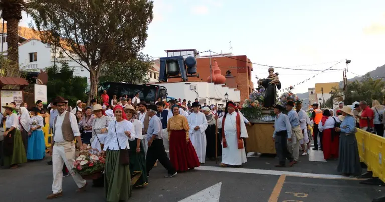 Romer&iacute;a Ofrenda de San Antonio El Chico