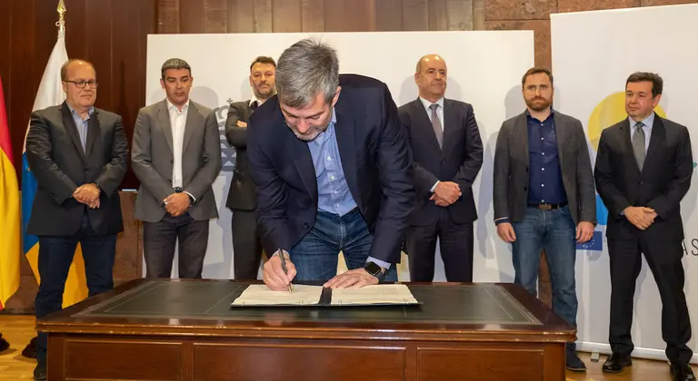 Firma Convenio GMR Canarias - ASINCA