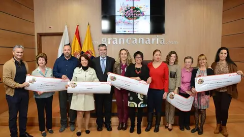 Entrega de las aportaciones a las ONG