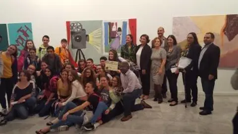 Alumnos del IES Schamann PRIMER PREMIO con directora general y equipo Regenta2
