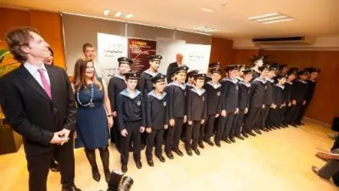 Ni&ntilde;os cantores de Viena