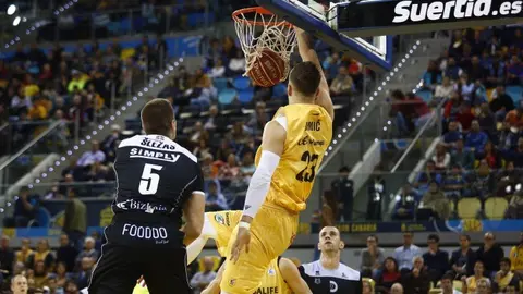 El Herbalife Gran Canaria llega lanzado a la Copa (91-85) al Bilbao