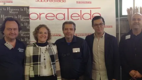 MARTA HERN&Aacute;NDEZ EN EL PUESTO INSTITUCIONAL DE TELDE EN LA FERIA DE SAN MATEO