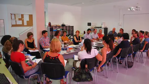 Imagen del primer Consejo Escolar Municipal de Mog&aacute;n del curso 2016-2017-2