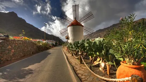 Mog&aacute;n