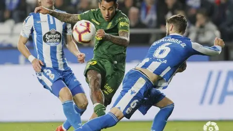 Araujo realiz&oacute; un buen partido, sin suerte de cara al gol