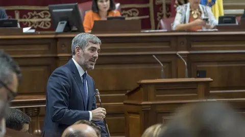 Fernando Clavijo interviene en el pleno del Parlamento de Canarias