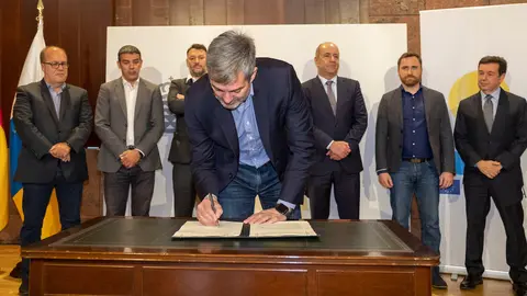 Firma Convenio GMR Canarias - ASINCA